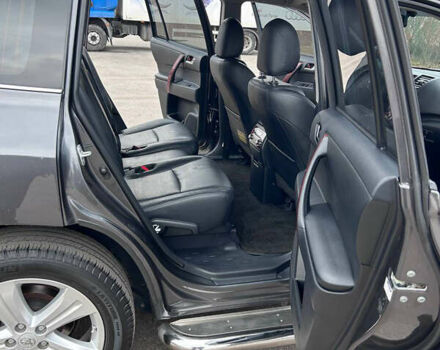 Серый Тойота Хайлендер, объемом двигателя 3.46 л и пробегом 146 тыс. км за 18500 $, фото 16 на Automoto.ua