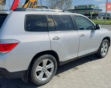Серый Тойота Хайлендер, объемом двигателя 3.46 л и пробегом 340 тыс. км за 16000 $, фото 5 на Automoto.ua