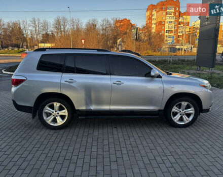Серый Тойота Хайлендер, объемом двигателя 3.5 л и пробегом 244 тыс. км за 14000 $, фото 13 на Automoto.ua
