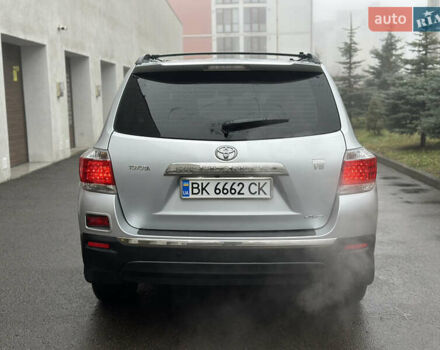 Серый Тойота Хайлендер, объемом двигателя 3.46 л и пробегом 290 тыс. км за 14999 $, фото 8 на Automoto.ua