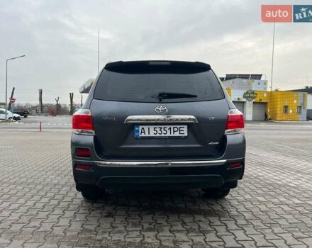 Серый Тойота Хайлендер, объемом двигателя 3.46 л и пробегом 252 тыс. км за 16900 $, фото 5 на Automoto.ua