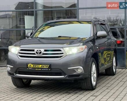 Сірий Тойота Хайлендер, об'ємом двигуна 3.46 л та пробігом 247 тис. км за 17900 $, фото 2 на Automoto.ua