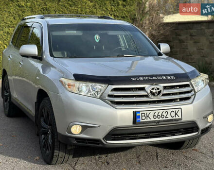 Сірий Тойота Хайлендер, об'ємом двигуна 3.46 л та пробігом 289 тис. км за 15499 $, фото 1 на Automoto.ua