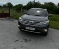 Сірий Тойота Хайлендер, об'ємом двигуна 3.46 л та пробігом 230 тис. км за 16300 $, фото 1 на Automoto.ua