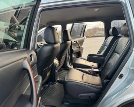 Серый Тойота Хайлендер, объемом двигателя 3.5 л и пробегом 206 тыс. км за 13800 $, фото 10 на Automoto.ua