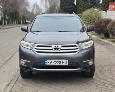 Серый Тойота Хайлендер, объемом двигателя 3.46 л и пробегом 200 тыс. км за 13700 $, фото 5 на Automoto.ua