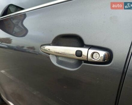 Сірий Тойота Хайлендер, об'ємом двигуна 3.46 л та пробігом 202 тис. км за 13000 $, фото 11 на Automoto.ua