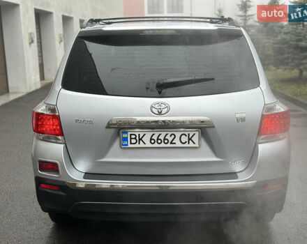 Серый Тойота Хайлендер, объемом двигателя 3.46 л и пробегом 290 тыс. км за 14999 $, фото 20 на Automoto.ua