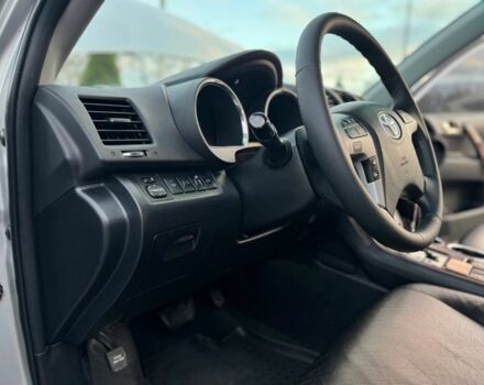 Серый Тойота Хайлендер, объемом двигателя 3.5 л и пробегом 206 тыс. км за 13800 $, фото 8 на Automoto.ua