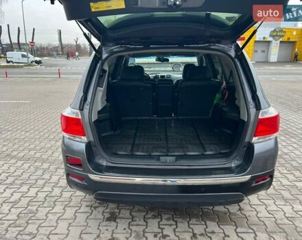 Серый Тойота Хайлендер, объемом двигателя 3.46 л и пробегом 252 тыс. км за 16900 $, фото 8 на Automoto.ua