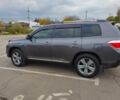 Серый Тойота Хайлендер, объемом двигателя 3.5 л и пробегом 155 тыс. км за 19500 $, фото 5 на Automoto.ua