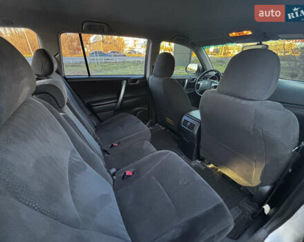 Серый Тойота Хайлендер, объемом двигателя 3.5 л и пробегом 244 тыс. км за 14000 $, фото 25 на Automoto.ua