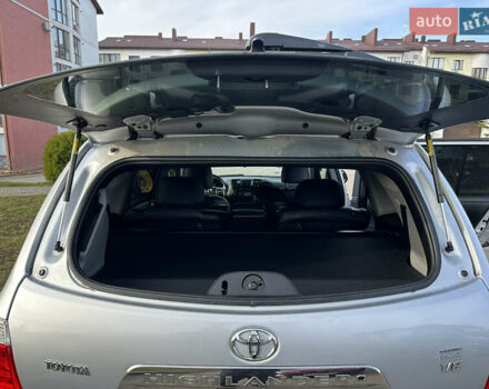 Сірий Тойота Хайлендер, об'ємом двигуна 3.46 л та пробігом 289 тис. км за 15499 $, фото 26 на Automoto.ua