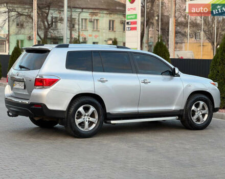 Серый Тойота Хайлендер, объемом двигателя 3.46 л и пробегом 206 тыс. км за 13800 $, фото 16 на Automoto.ua
