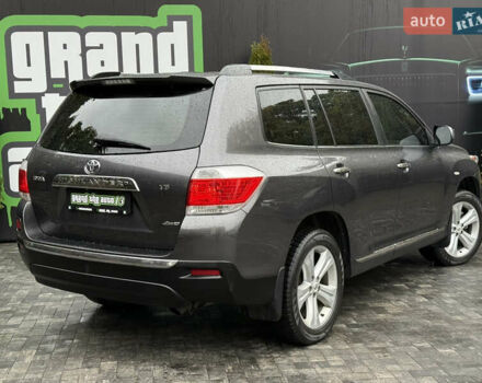 Серый Тойота Хайлендер, объемом двигателя 3.5 л и пробегом 240 тыс. км за 15800 $, фото 51 на Automoto.ua