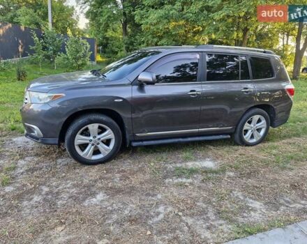 Серый Тойота Хайлендер, объемом двигателя 3.46 л и пробегом 142 тыс. км за 16900 $, фото 6 на Automoto.ua