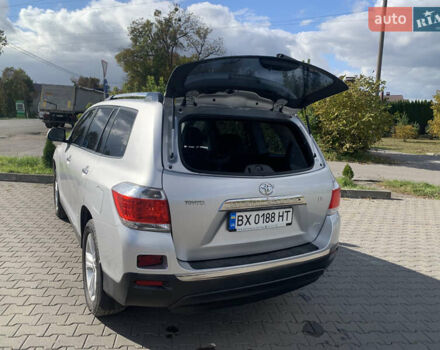 Серый Тойота Хайлендер, объемом двигателя 3.46 л и пробегом 135 тыс. км за 17500 $, фото 6 на Automoto.ua