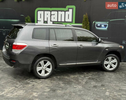 Серый Тойота Хайлендер, объемом двигателя 3.5 л и пробегом 240 тыс. км за 15800 $, фото 48 на Automoto.ua