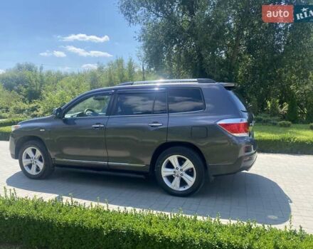 Сірий Тойота Хайлендер, об'ємом двигуна 3.46 л та пробігом 210 тис. км за 17900 $, фото 8 на Automoto.ua