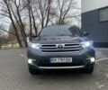 Серый Тойота Хайлендер, объемом двигателя 3.46 л и пробегом 240 тыс. км за 17500 $, фото 1 на Automoto.ua