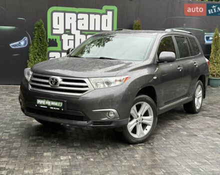 Серый Тойота Хайлендер, объемом двигателя 3.5 л и пробегом 240 тыс. км за 15800 $, фото 3 на Automoto.ua
