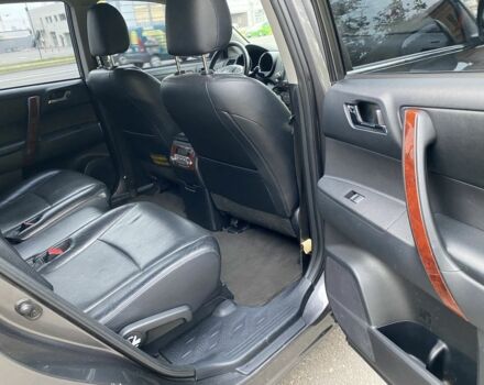 Серый Тойота Хайлендер, объемом двигателя 3.5 л и пробегом 284 тыс. км за 14900 $, фото 11 на Automoto.ua