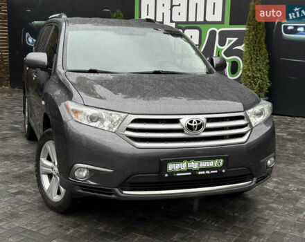 Серый Тойота Хайлендер, объемом двигателя 3.5 л и пробегом 240 тыс. км за 15800 $, фото 6 на Automoto.ua