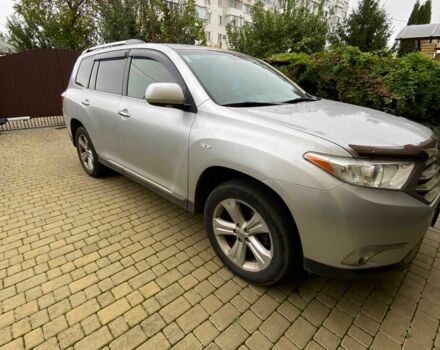Серый Тойота Хайлендер, объемом двигателя 0 л и пробегом 158 тыс. км за 15200 $, фото 3 на Automoto.ua