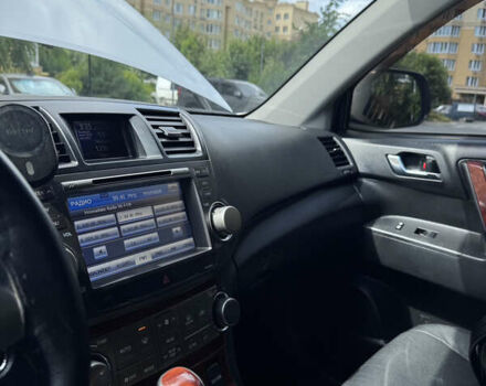 Серый Тойота Хайлендер, объемом двигателя 3.46 л и пробегом 209 тыс. км за 17900 $, фото 18 на Automoto.ua