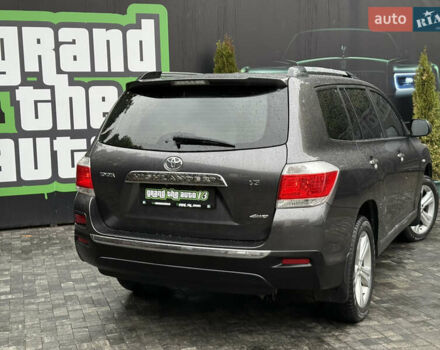 Серый Тойота Хайлендер, объемом двигателя 3.5 л и пробегом 240 тыс. км за 15800 $, фото 45 на Automoto.ua