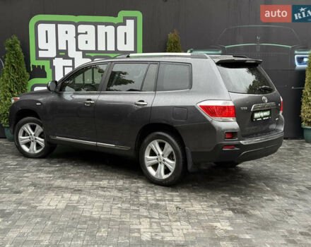 Серый Тойота Хайлендер, объемом двигателя 3.5 л и пробегом 240 тыс. км за 15800 $, фото 56 на Automoto.ua