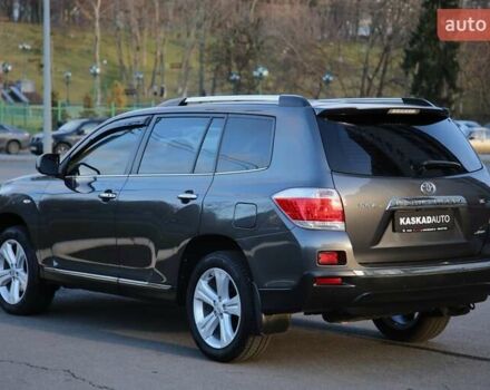 Сірий Тойота Хайлендер, об'ємом двигуна 3.5 л та пробігом 134 тис. км за 18900 $, фото 3 на Automoto.ua