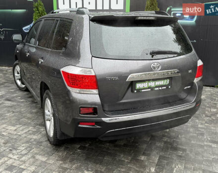 Серый Тойота Хайлендер, объемом двигателя 3.5 л и пробегом 240 тыс. км за 15800 $, фото 54 на Automoto.ua