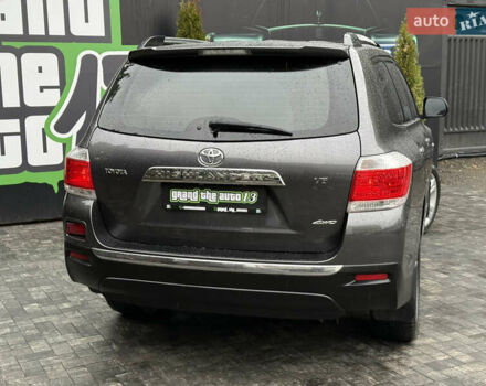 Серый Тойота Хайлендер, объемом двигателя 3.5 л и пробегом 240 тыс. км за 15800 $, фото 55 на Automoto.ua