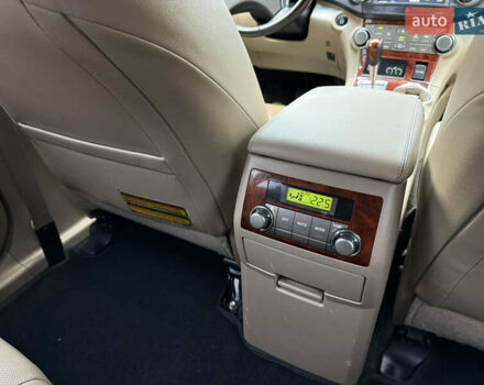 Серый Тойота Хайлендер, объемом двигателя 3.5 л и пробегом 240 тыс. км за 15800 $, фото 21 на Automoto.ua