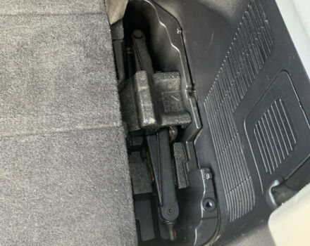 Серый Тойота Хайлендер, объемом двигателя 3.46 л и пробегом 135 тыс. км за 17500 $, фото 25 на Automoto.ua