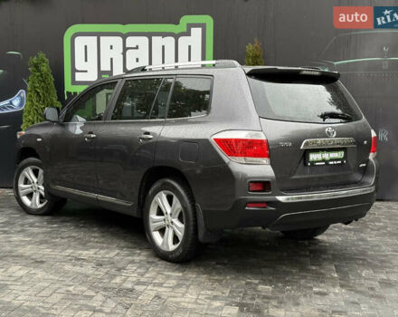 Серый Тойота Хайлендер, объемом двигателя 3.5 л и пробегом 240 тыс. км за 15800 $, фото 40 на Automoto.ua