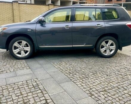 Сірий Тойота Хайлендер, об'ємом двигуна 3.5 л та пробігом 312 тис. км за 15200 $, фото 3 на Automoto.ua