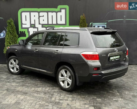 Серый Тойота Хайлендер, объемом двигателя 3.5 л и пробегом 240 тыс. км за 15800 $, фото 42 на Automoto.ua