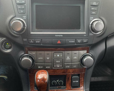 Серый Тойота Хайлендер, объемом двигателя 3.46 л и пробегом 135 тыс. км за 17500 $, фото 34 на Automoto.ua