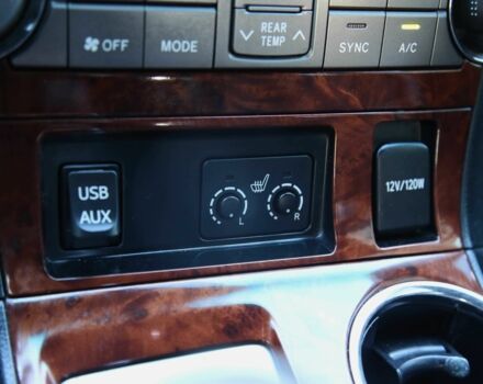 Серый Тойота Хайлендер, объемом двигателя 3.5 л и пробегом 134 тыс. км за 18900 $, фото 18 на Automoto.ua