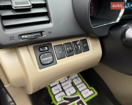 Серый Тойота Хайлендер, объемом двигателя 3.5 л и пробегом 240 тыс. км за 15800 $, фото 24 на Automoto.ua