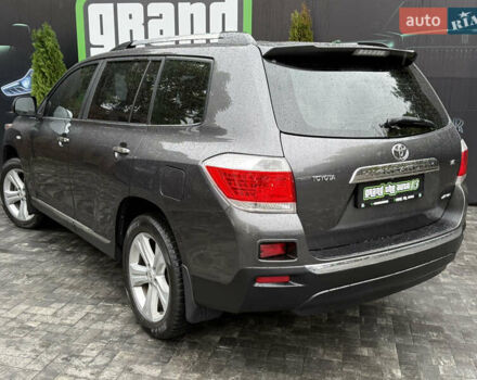 Серый Тойота Хайлендер, объемом двигателя 3.5 л и пробегом 240 тыс. км за 15800 $, фото 52 на Automoto.ua