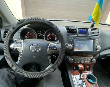 Сірий Тойота Хайлендер, об'ємом двигуна 3.46 л та пробігом 158 тис. км за 15200 $, фото 9 на Automoto.ua