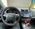 Сірий Тойота Хайлендер, об'ємом двигуна 3.46 л та пробігом 158 тис. км за 15200 $, фото 9 на Automoto.ua