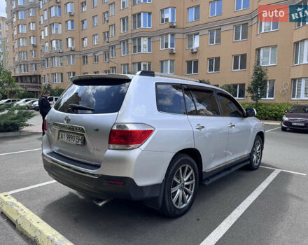 Серый Тойота Хайлендер, объемом двигателя 3.46 л и пробегом 212 тыс. км за 17600 $, фото 4 на Automoto.ua