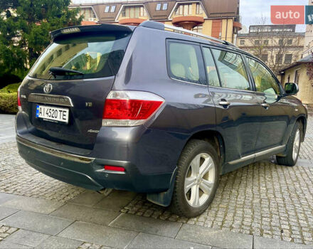 Сірий Тойота Хайлендер, об'ємом двигуна 3.46 л та пробігом 312 тис. км за 15200 $, фото 5 на Automoto.ua