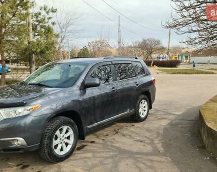 Сірий Тойота Хайлендер, об'ємом двигуна 3.46 л та пробігом 230 тис. км за 16600 $, фото 3 на Automoto.ua