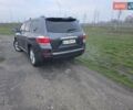Сірий Тойота Хайлендер, об'ємом двигуна 3.5 л та пробігом 268 тис. км за 17000 $, фото 2 на Automoto.ua