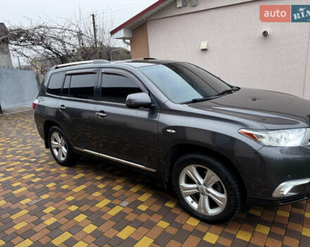 Серый Тойота Хайлендер, объемом двигателя 3.5 л и пробегом 180 тыс. км за 20500 $, фото 8 на Automoto.ua